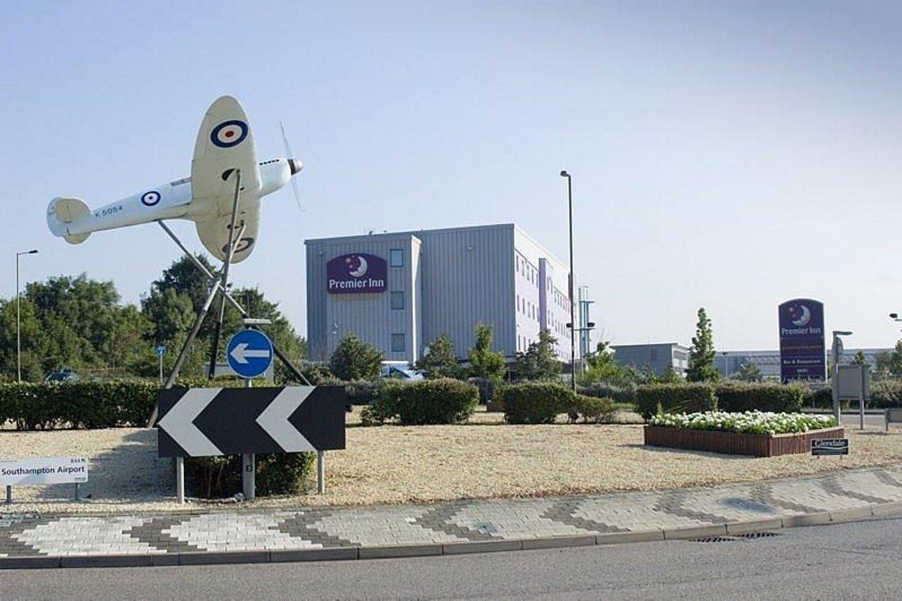 南安普敦机场普瑞米尔酒店 North Stoneham 外观 照片